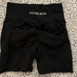 Pcheebum shorts small